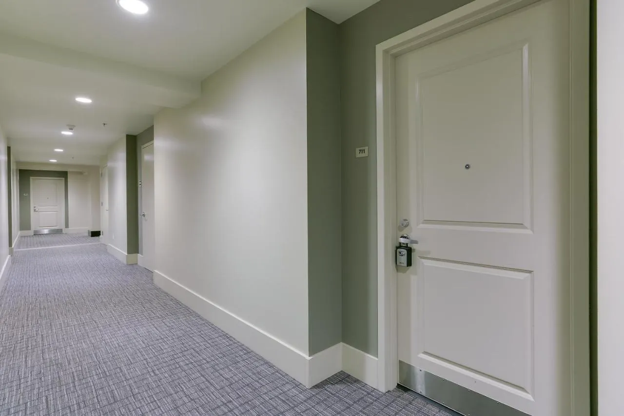 Renu Suites At The Burlington Portland United States