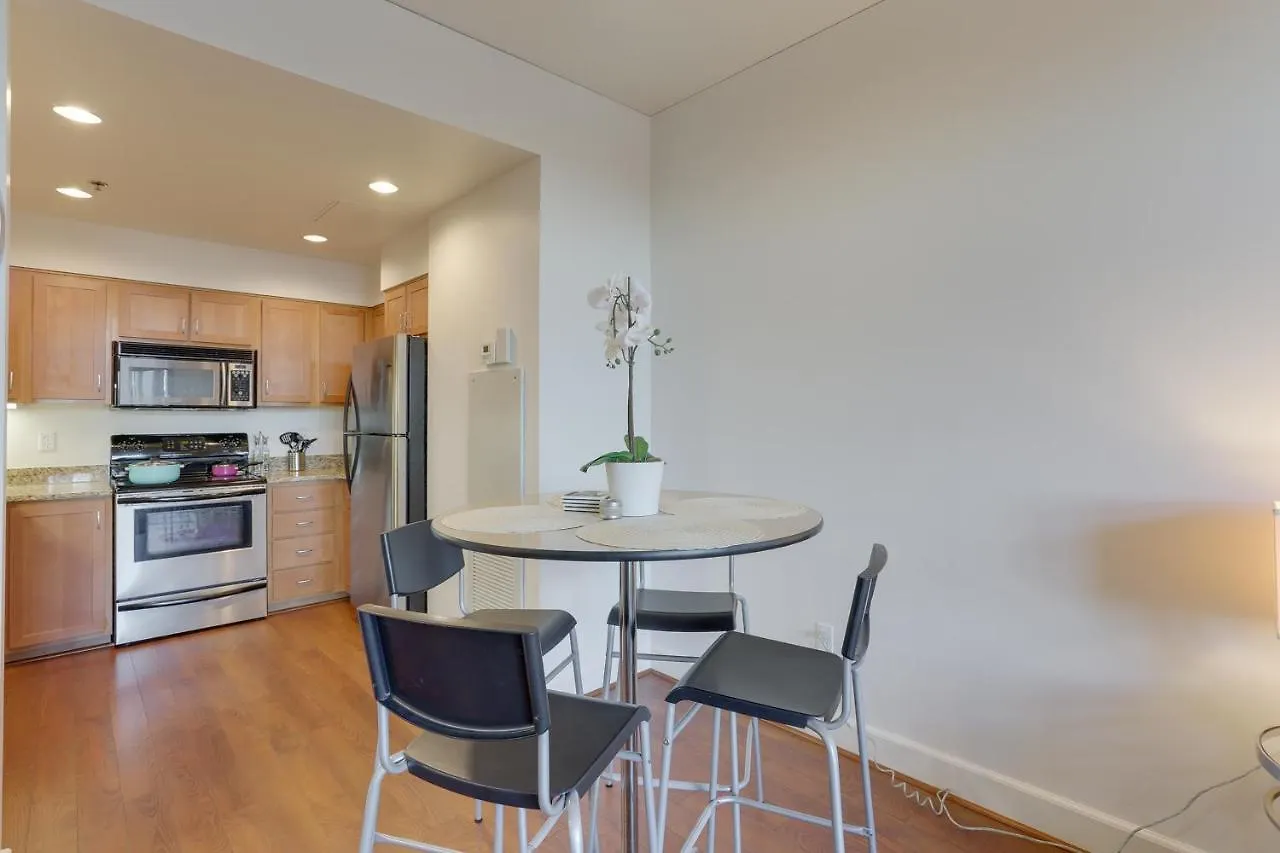Renu Suites At The Burlington Portland