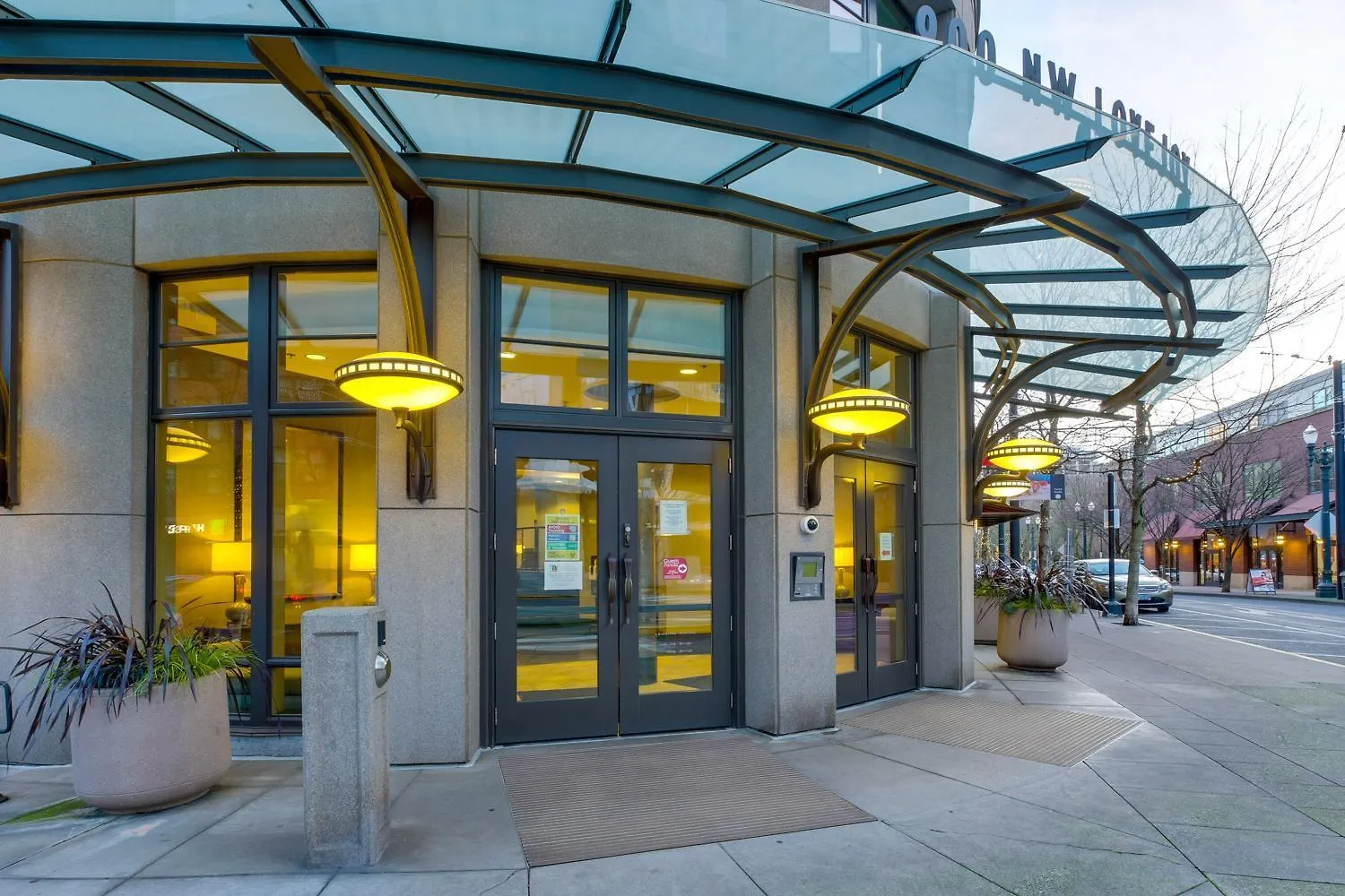 Apartment Renu Suites At The Burlington Portland
