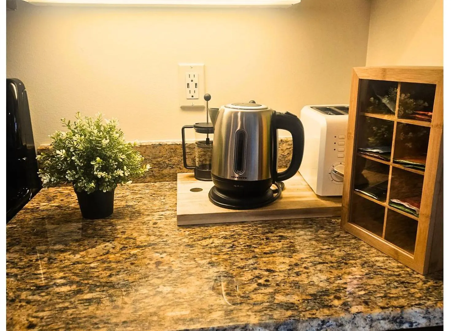 Renu Suites At The Burlington Portland