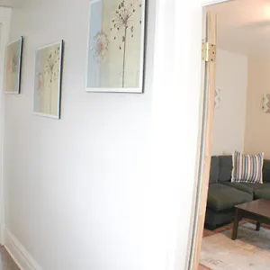  Apartment Steps Away From Hospital - 2 Queen Bed - View United States